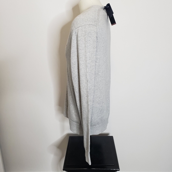 Tommy Hilfiger Men's Button Down Regular Fit Solid Cardigan Sweater Sz XL Gray - Picture 3 of 11